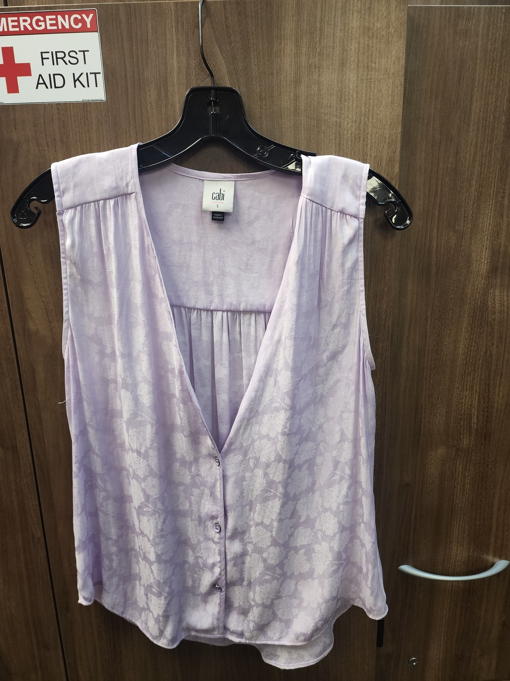 CAbi Lavender Floral Jacquard Sleeveless V-Neck Button Shell